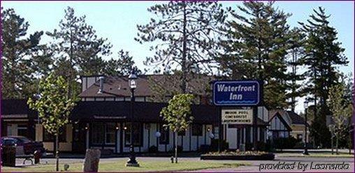 Waterfront Inn מקינאו סיטי מראה חיצוני תמונה